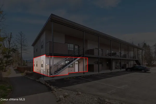 $330,000 | 50 Carnelian Avenue, Unit 101, Ponderay, ID 83852