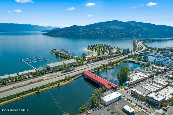 $330,000 | 50 Carnelian Avenue, Unit 101, Ponderay, ID 83852