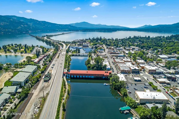 $330,000 | 50 Carnelian Avenue, Unit 101, Ponderay, ID 83852