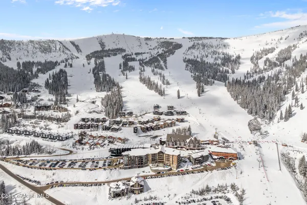 $330,000 | 50 Carnelian Avenue, Unit 101, Ponderay, ID 83852