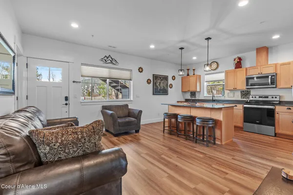 $330,000 | 50 Carnelian Avenue, Unit 101, Ponderay, ID 83852