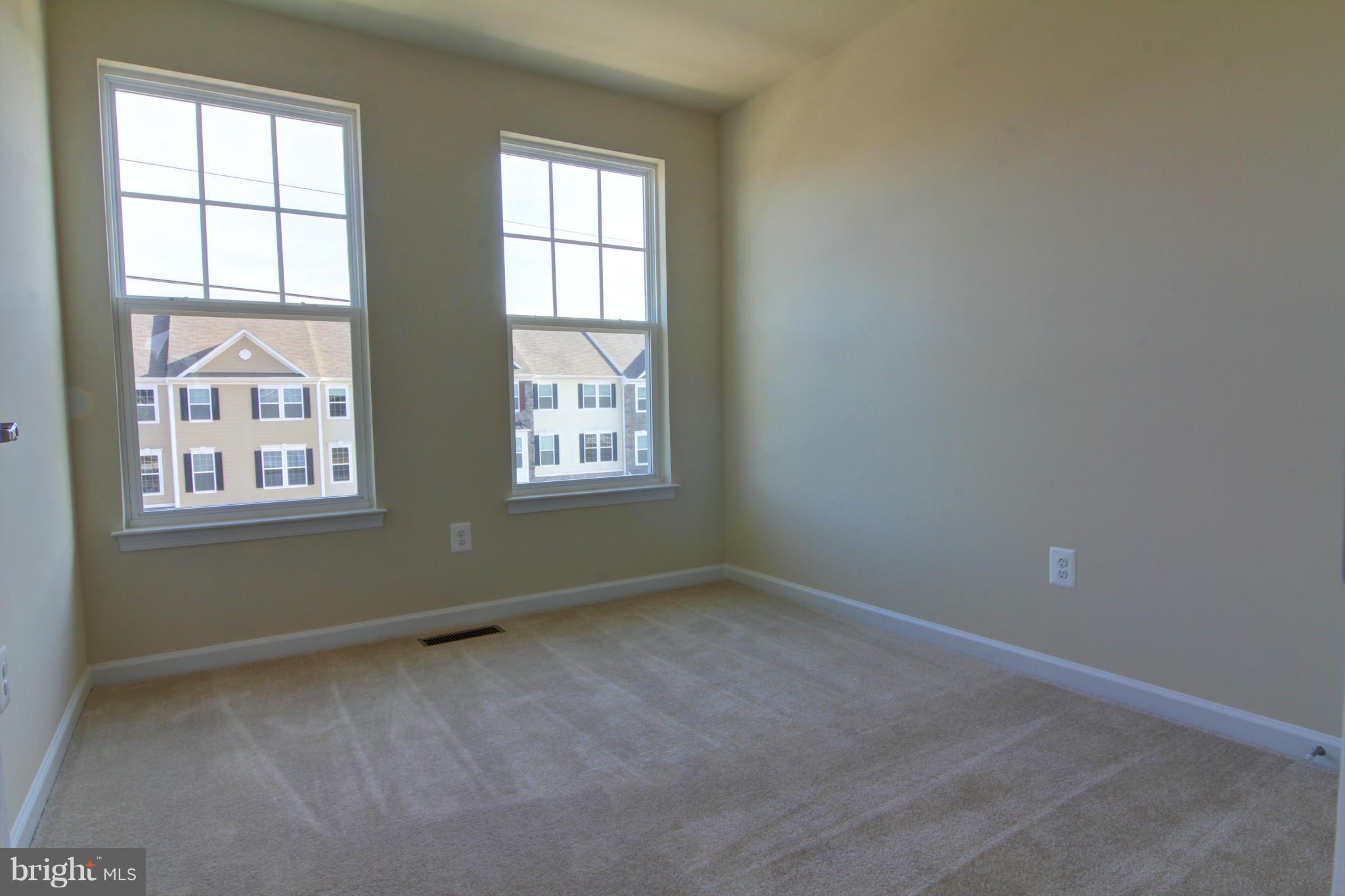25627 Pleasant Valley Road Chantilly, VA 20152 - Photo 14 of 25 Bedroom