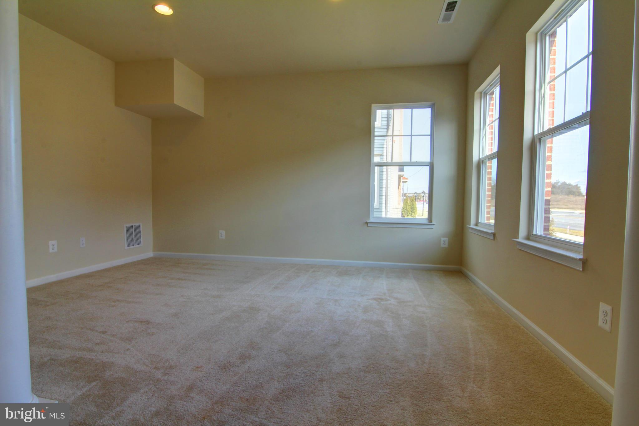 25627 Pleasant Valley Road Chantilly, VA 20152 - Photo 18 of 25 Interior (General)