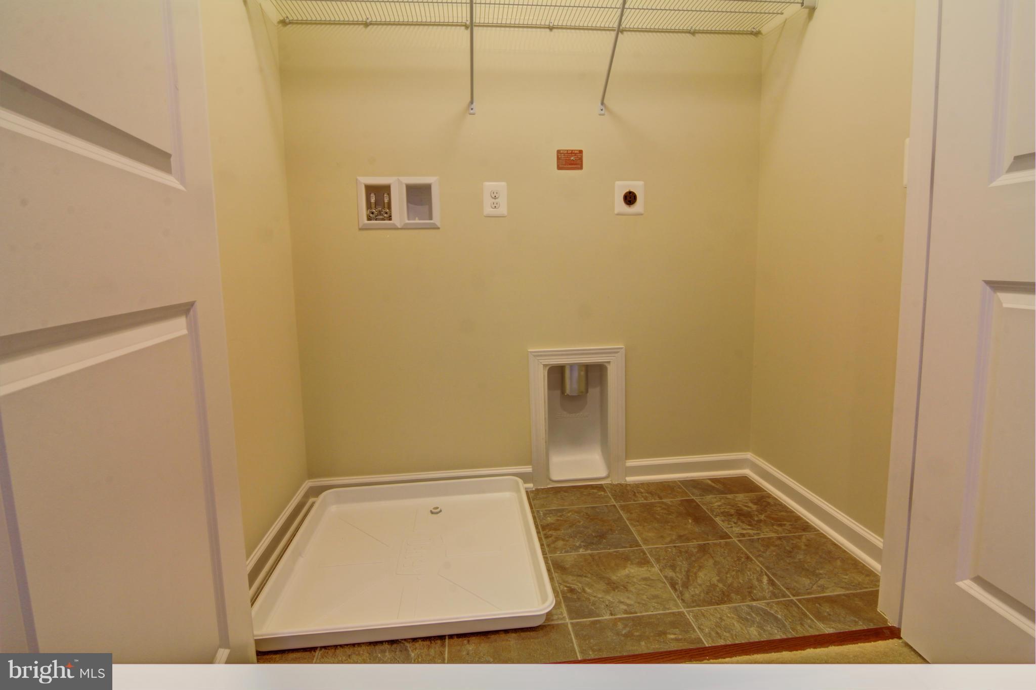 25627 Pleasant Valley Road Chantilly, VA 20152 - Photo 22 of 25 Interior (General)