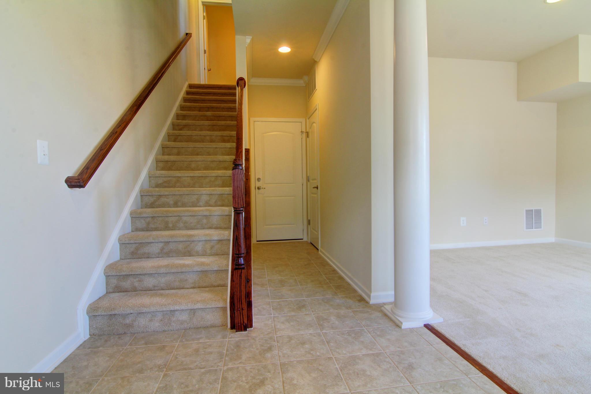 25627 Pleasant Valley Road Chantilly, VA 20152 - Photo 4 of 25 Interior (General)