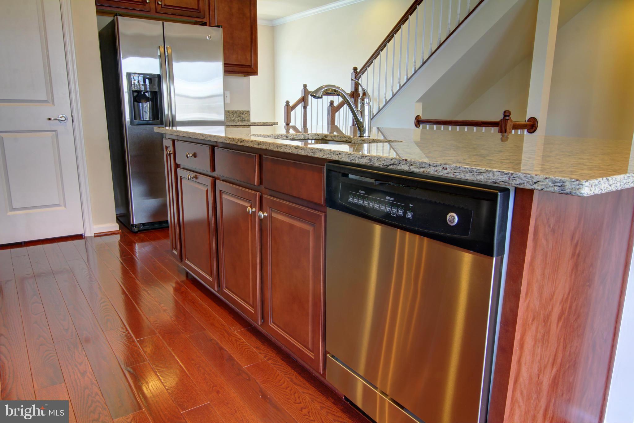 25627 Pleasant Valley Road Chantilly, VA 20152 - Photo 10 of 25 Kitchen