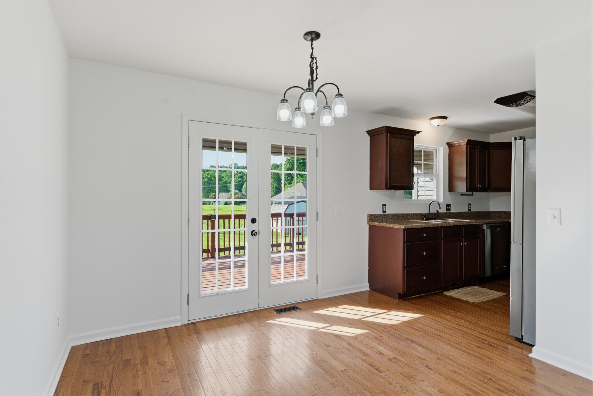 738 Sycamore Drive Springfield, TN 37172 - Photo 15 of 39