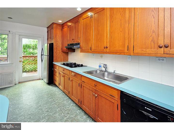 332 Wellesley Road Philadelphia, PA 19119 - Photo 12 of 25 Kitchen