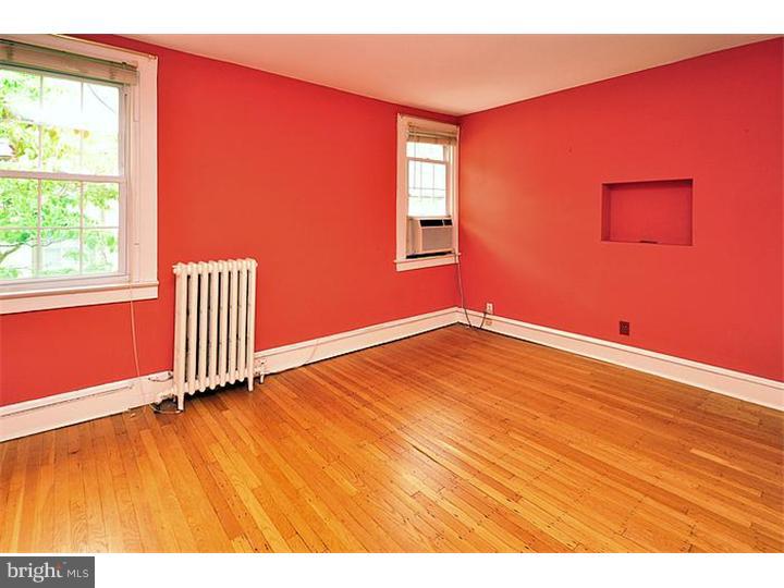 332 Wellesley Road Philadelphia, PA 19119 - Photo 16 of 25 Bedroom - Main