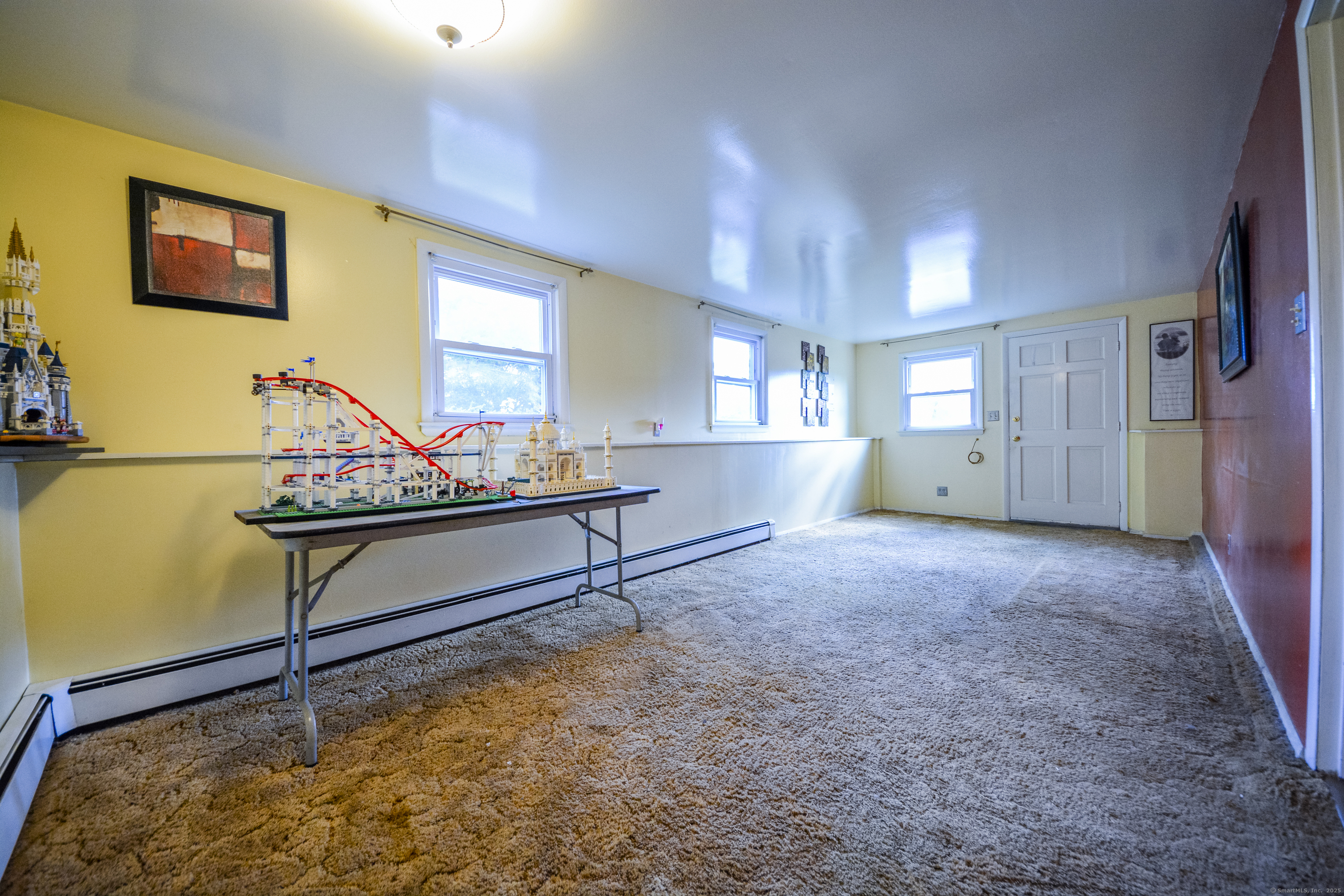 291 Frenchtown Road Bridgeport, CT 06606 - Photo 32 of 40 a living room with furniture