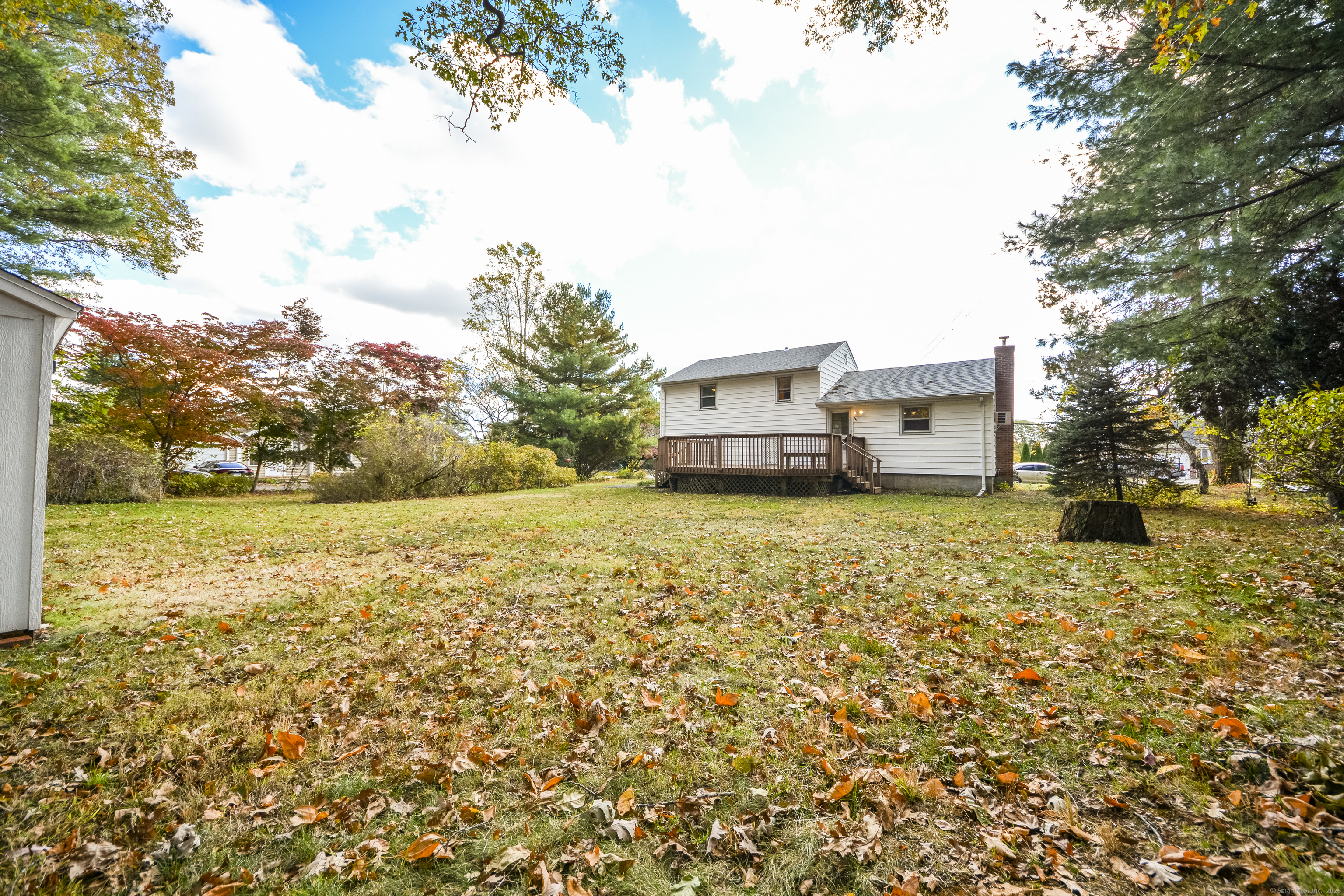 291 Frenchtown Road Bridgeport, CT 06606 - Photo 4 of 40 a view of a yard with an outdoor space