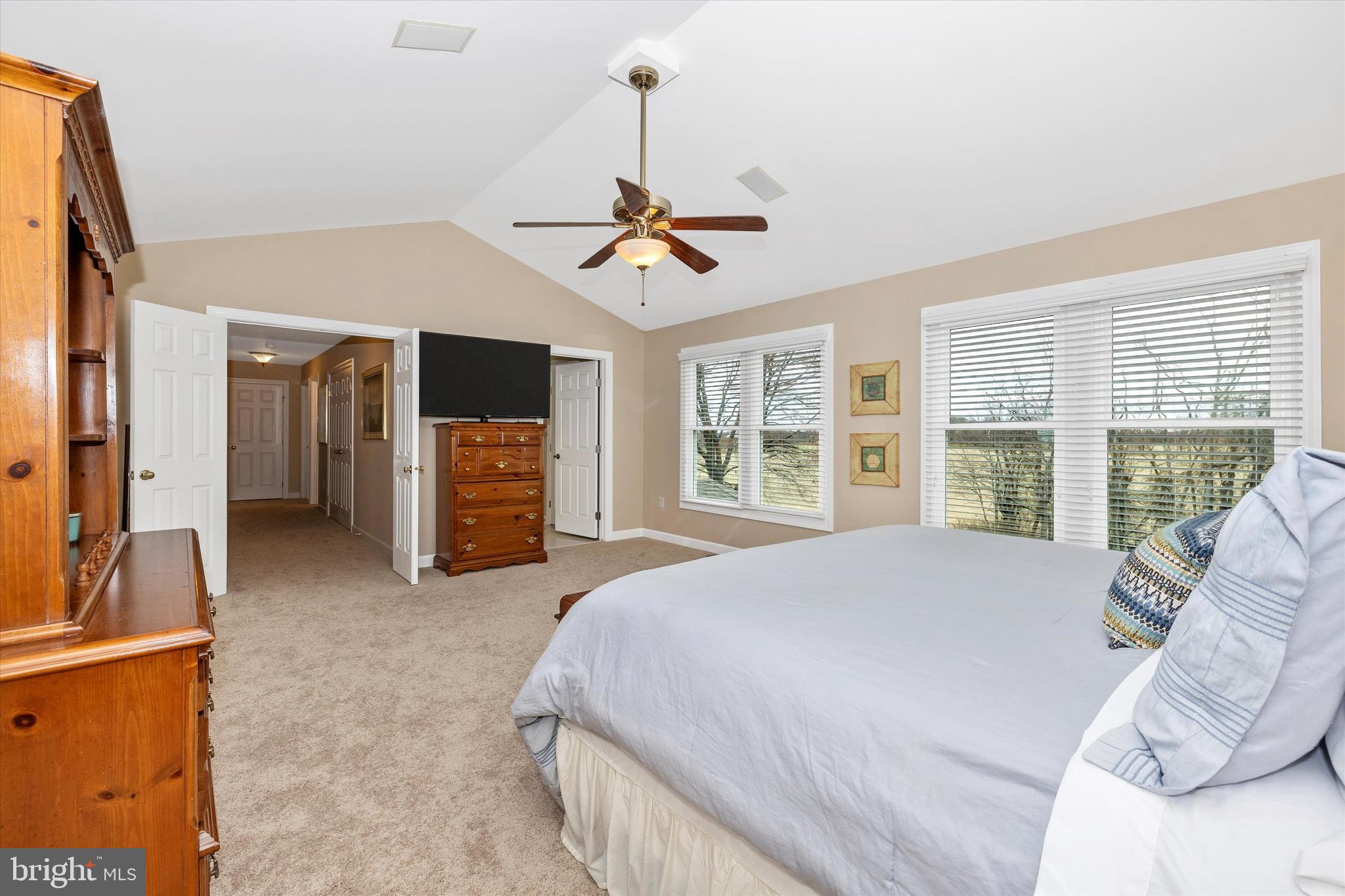 17918 Hickman Street Poolesville, MD 20837 - Photo 29 of 96 Cathedral Ceilings