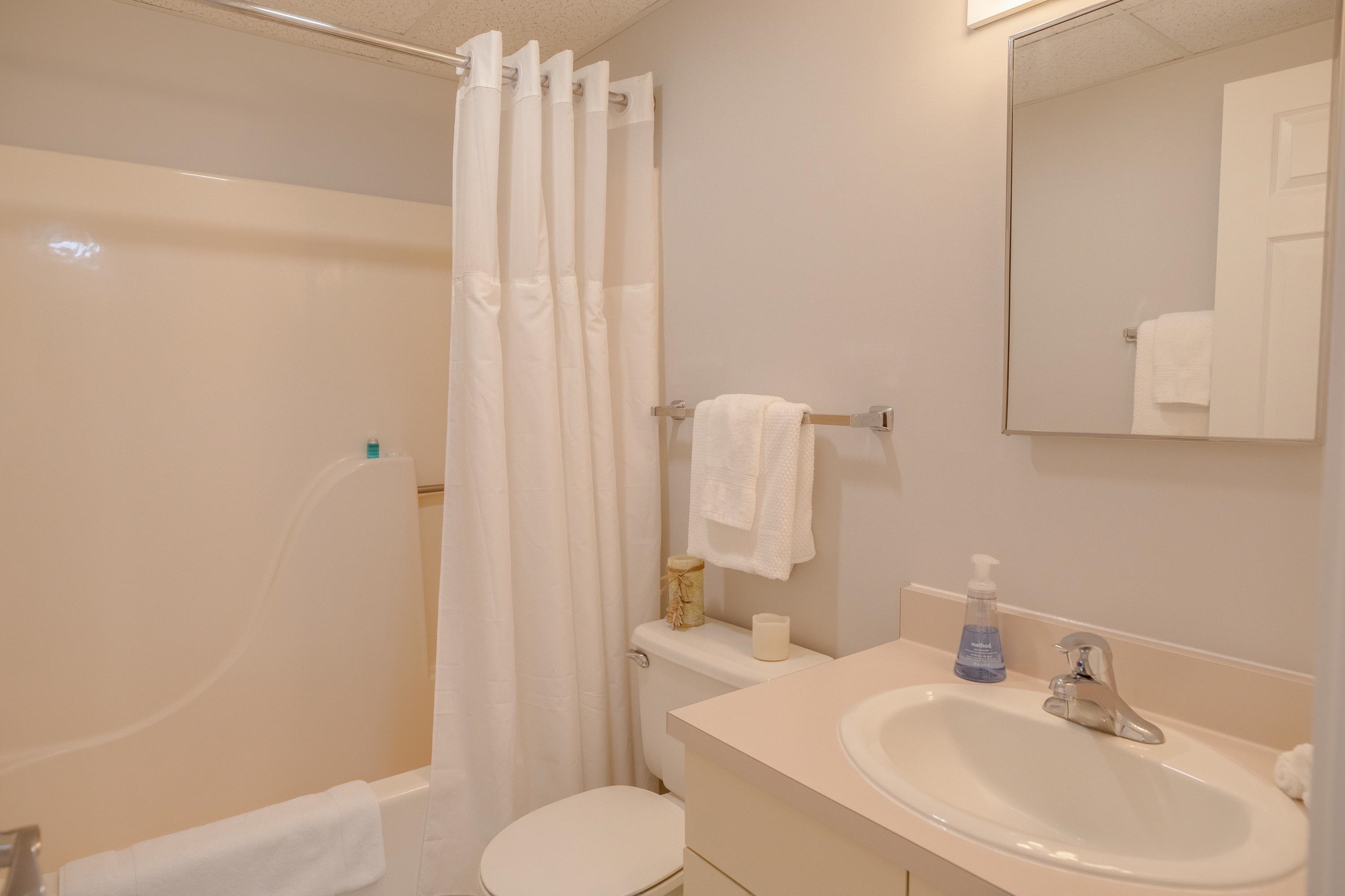 28 Packard's Road, Unit 523 Waterville Valley, NH 03215 - Photo 13 of 28
