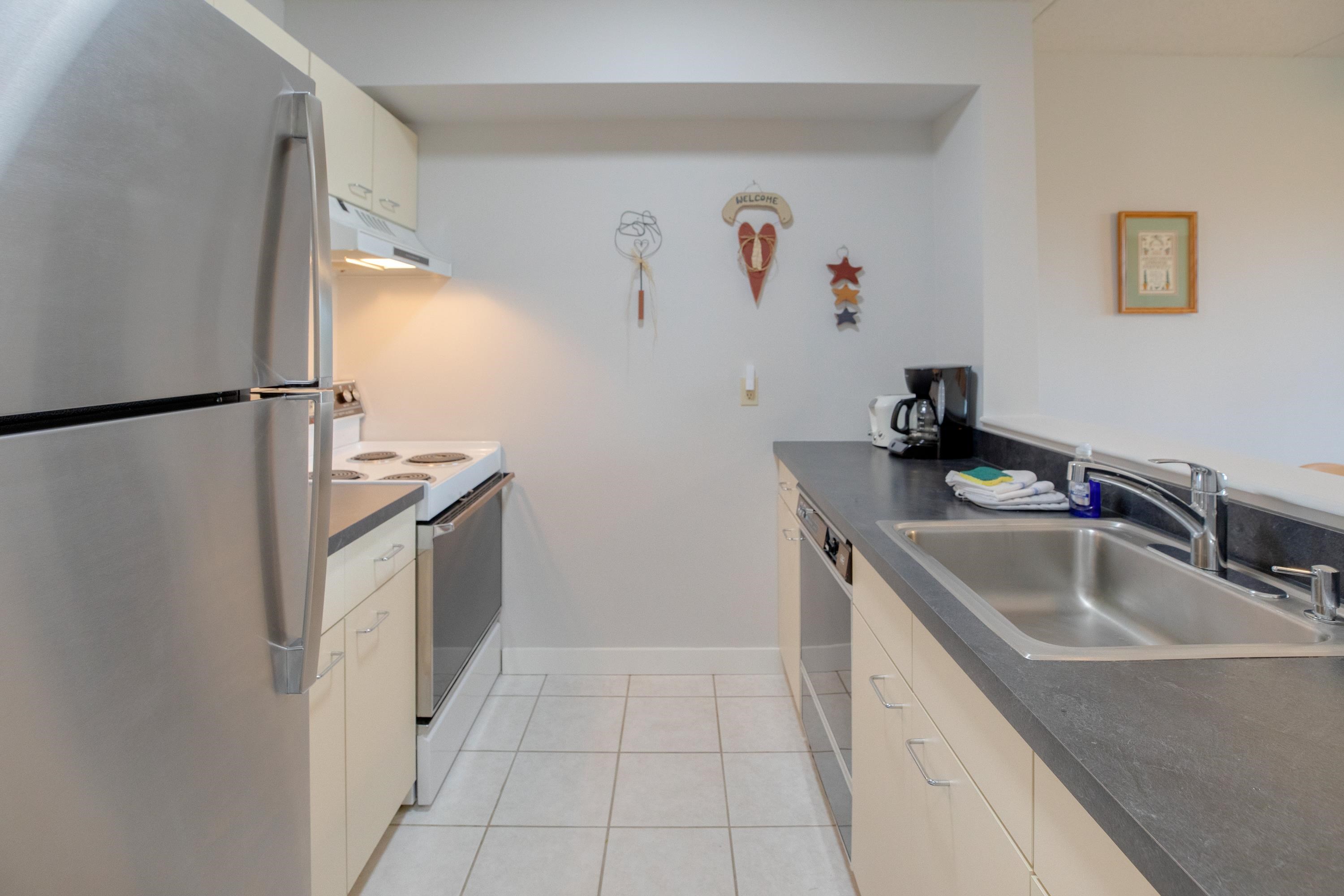 28 Packard's Road, Unit 523 Waterville Valley, NH 03215 - Photo 6 of 28