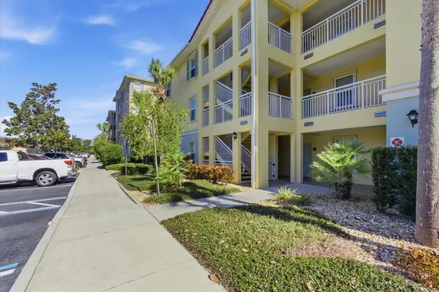 $399,000 | 100 Canopy Walk Lane, Unit 112, Palm Coast, FL 32137