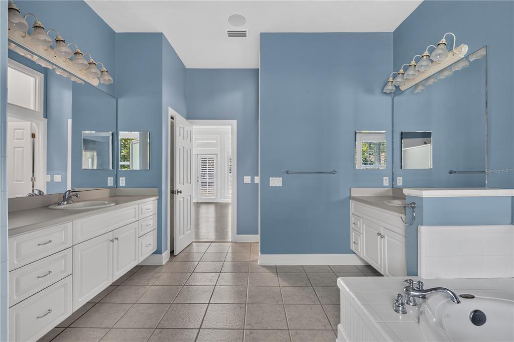 3915 Southwest 95th Terrace Gainesville, FL 32608 - Photo 56 of 81
