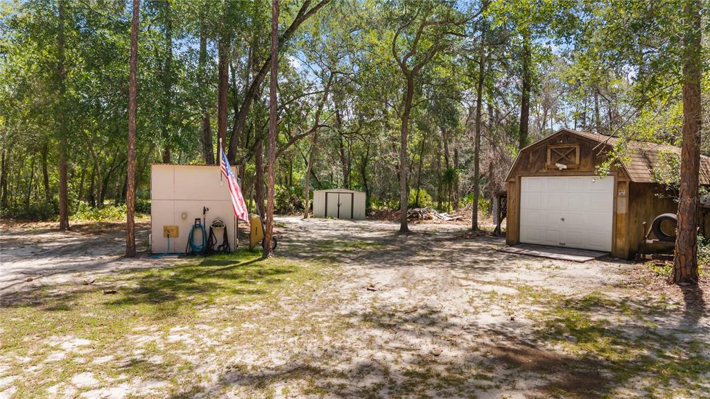 106 Arrowhead Point Road Hawthorne, FL 32640 - Photo 5 of 38