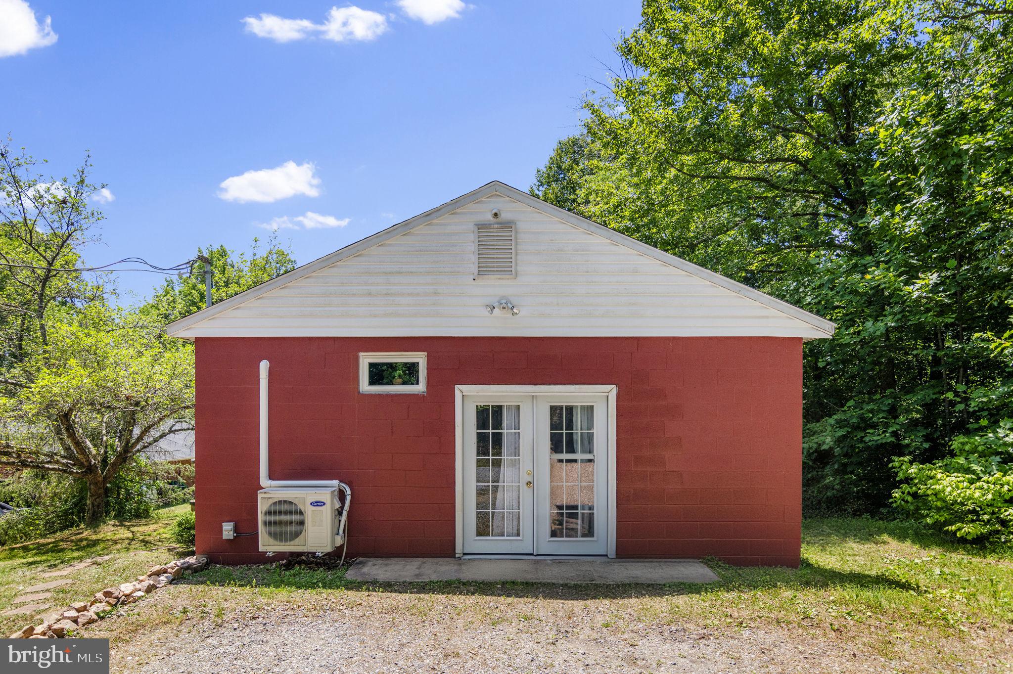 579 Leeland Road Fredericksburg, VA 22405 - Photo 3 of 20 a front view of house with yard