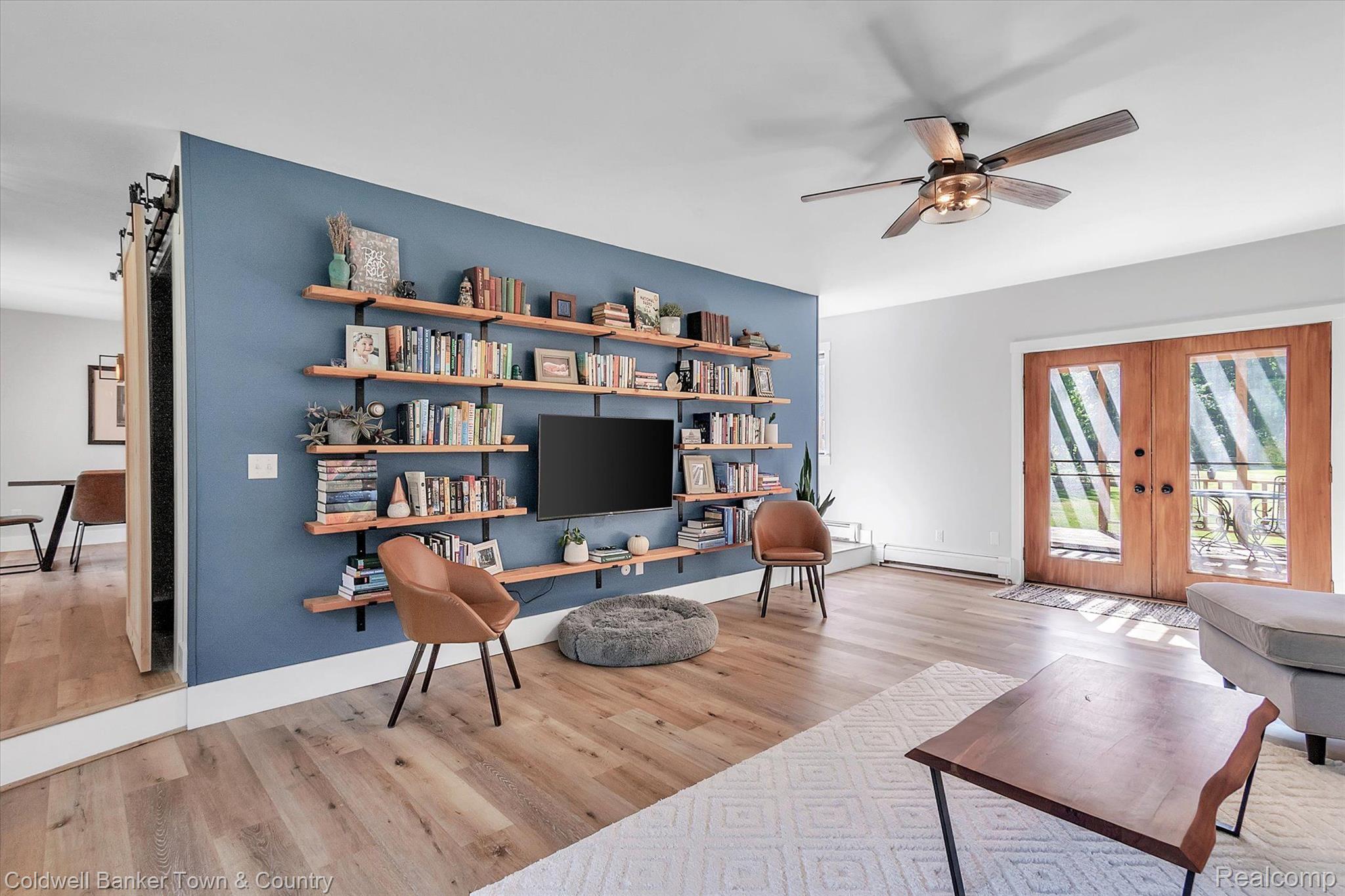 7110 Bergin Road Howell, MI 48843 - Photo 11 of 65 Living room
