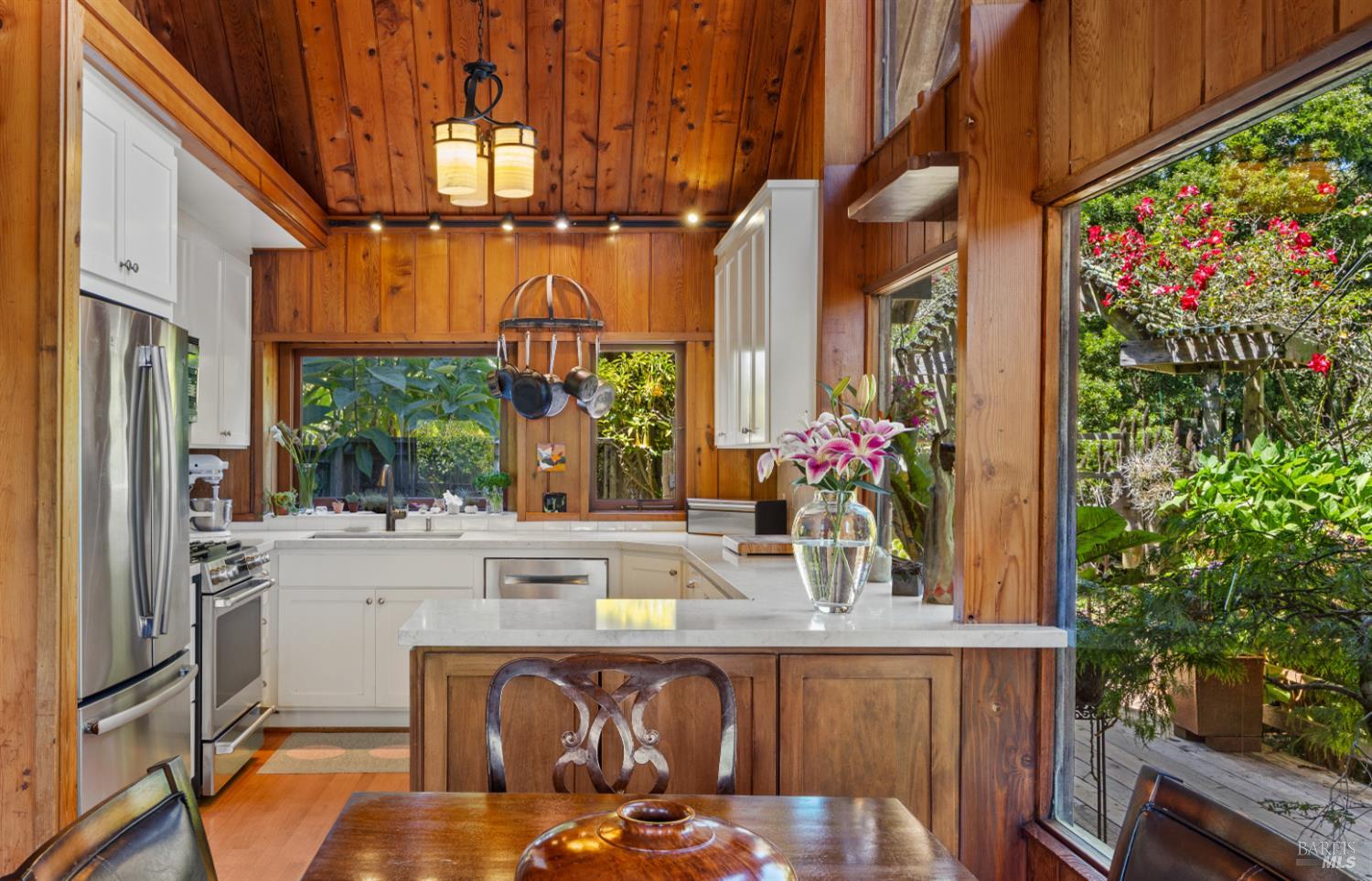 385 Cedar Road Bolinas, CA 94924 - Photo 14 of 70