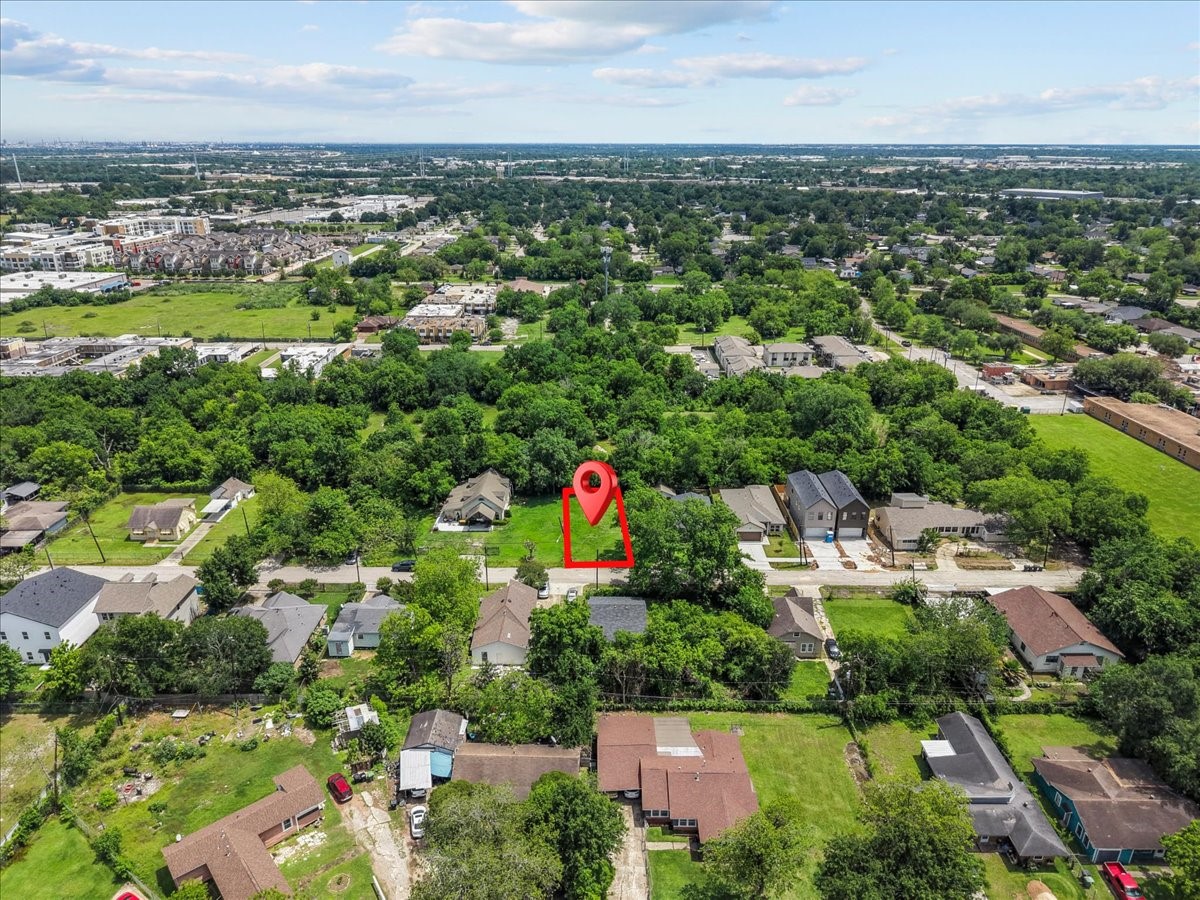 0 Grace Lane Houston, TX 77021 - Photo 17 of 27 an aerial view of residential houses with outdoor space and swimming pool