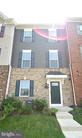 $3,200 | 11328 Willow Green Circle, Manassas, VA 20109