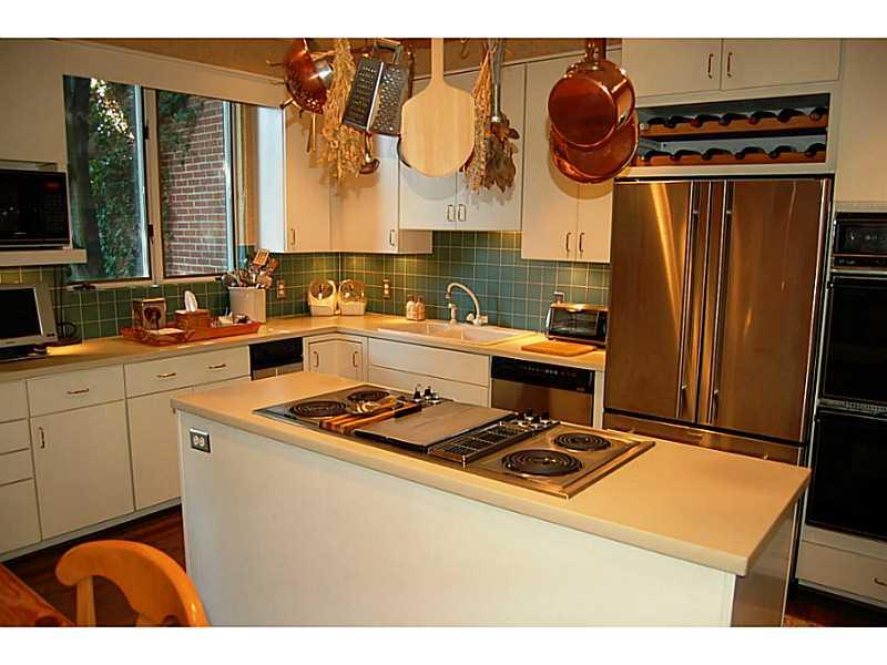 307 Schenley Road Pittsburgh, PA 15217 - Photo 12 of 25 Kitchen.