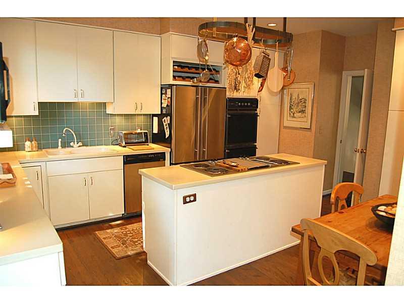 307 Schenley Road Pittsburgh, PA 15217 - Photo 13 of 25 Kitchen.