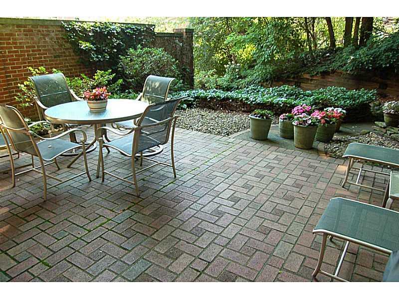 307 Schenley Road Pittsburgh, PA 15217 - Photo 22 of 25 Patio/Deck.