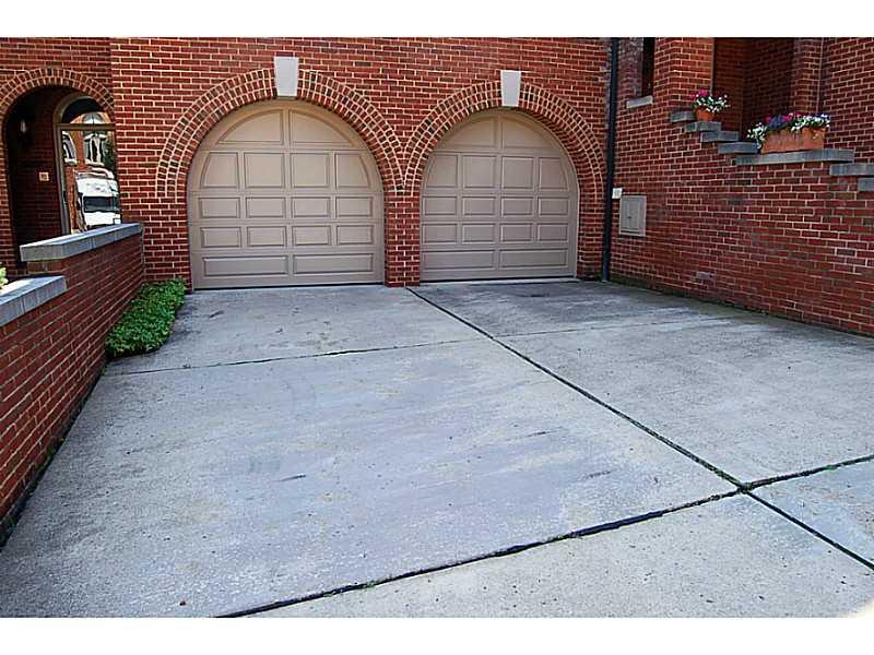 307 Schenley Road Pittsburgh, PA 15217 - Photo 25 of 25 Parking Lot/Garage.