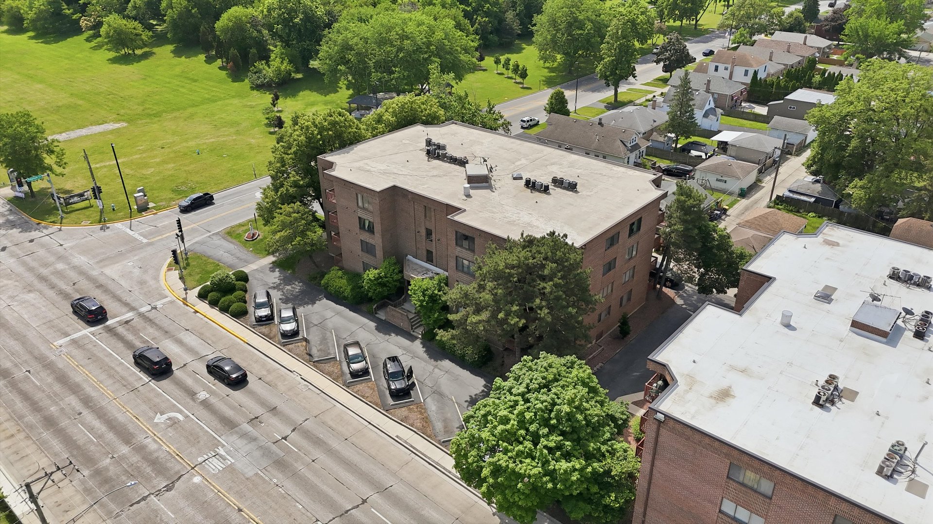 6401 Pershing Road, Unit 105 Stickney, IL 60402 - Photo 27 of 32