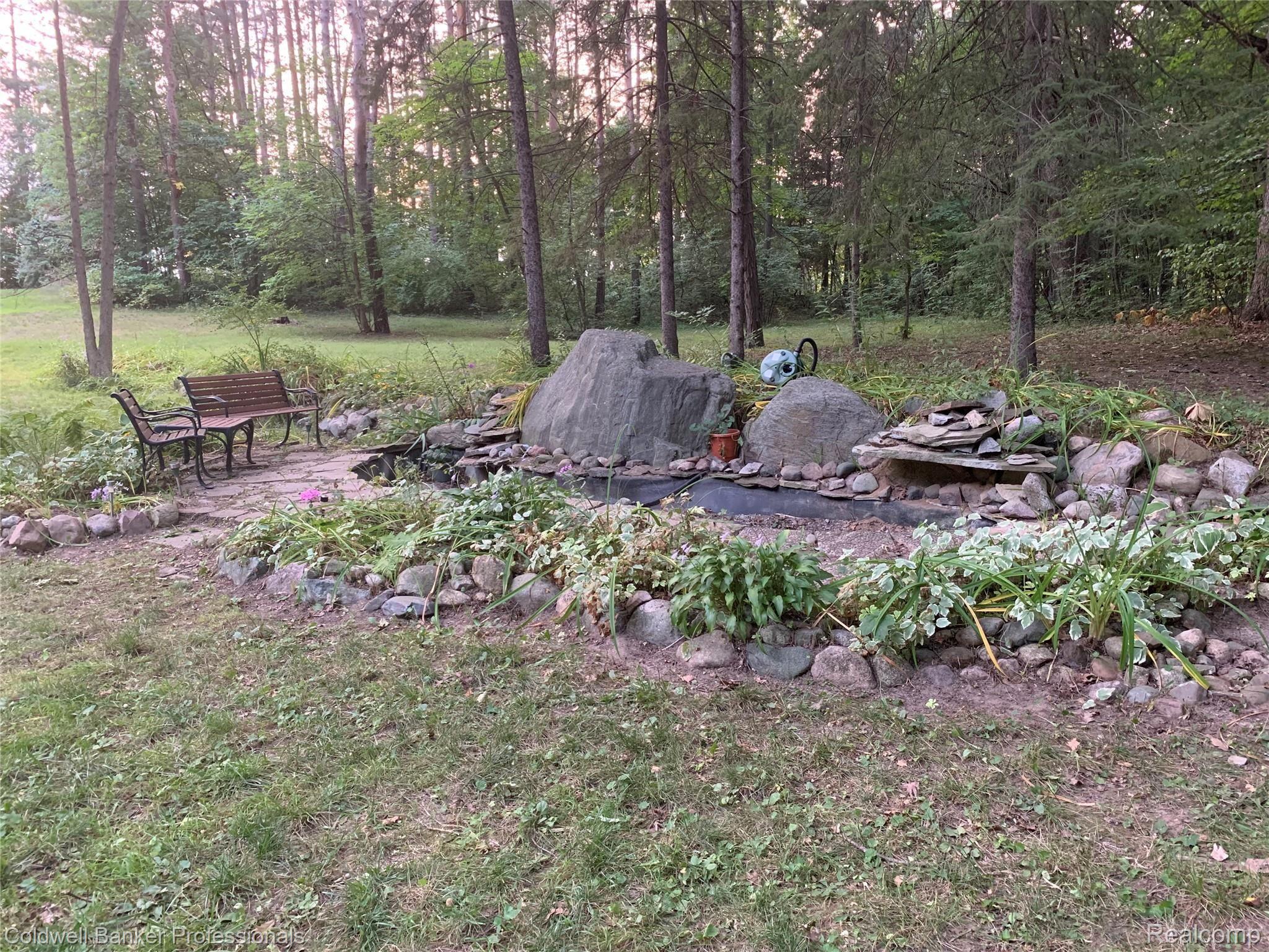 96 West Coulter Road Lapeer, MI 48446 - Photo 17 of 62 IMG-0235.jpg
