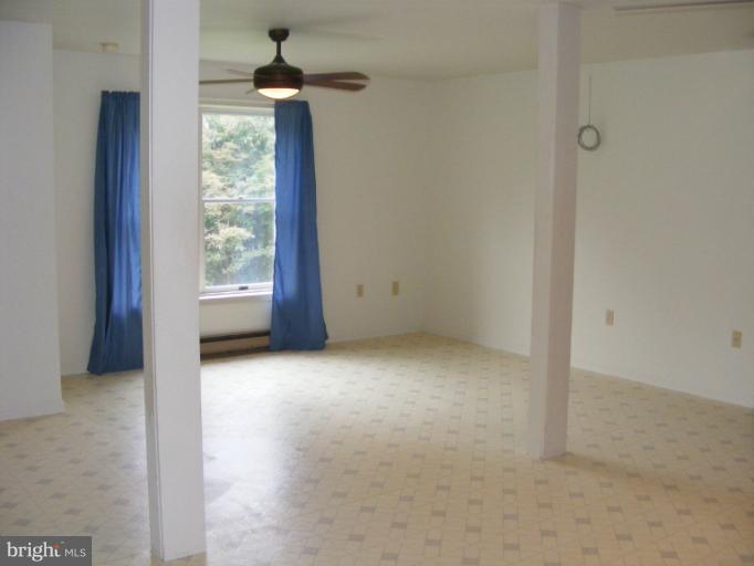 114 Steps To Heaven Road Linden, VA 22642 - Photo 14 of 21 Huge Family Room