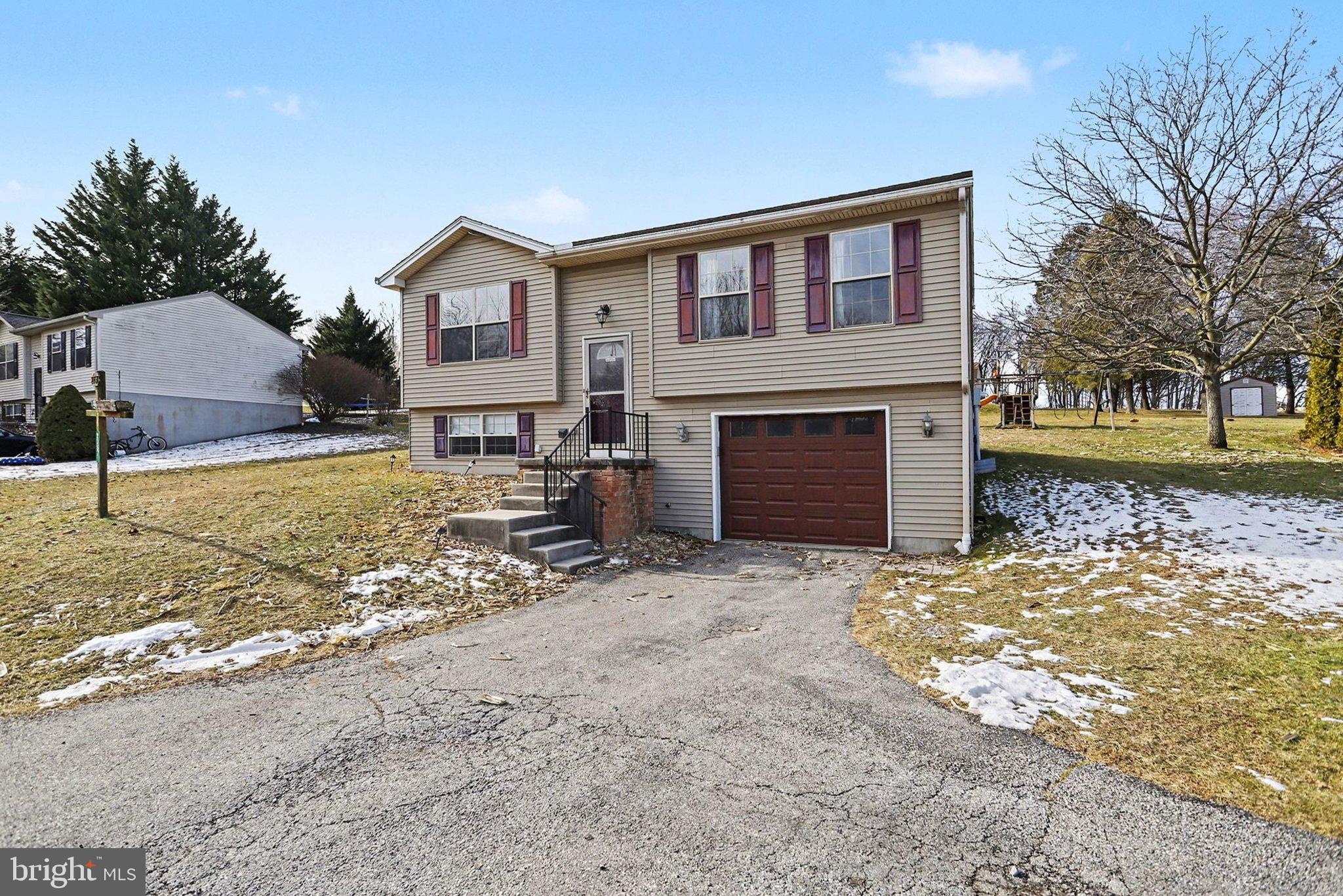 2357 Meeting House Road Spring Grove, PA 17362 - Photo 2 of 33 Gallery Image 2