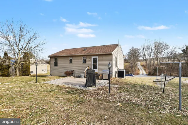 $299,900 | 2357 Meeting House Road, Spring Grove, PA 17362
