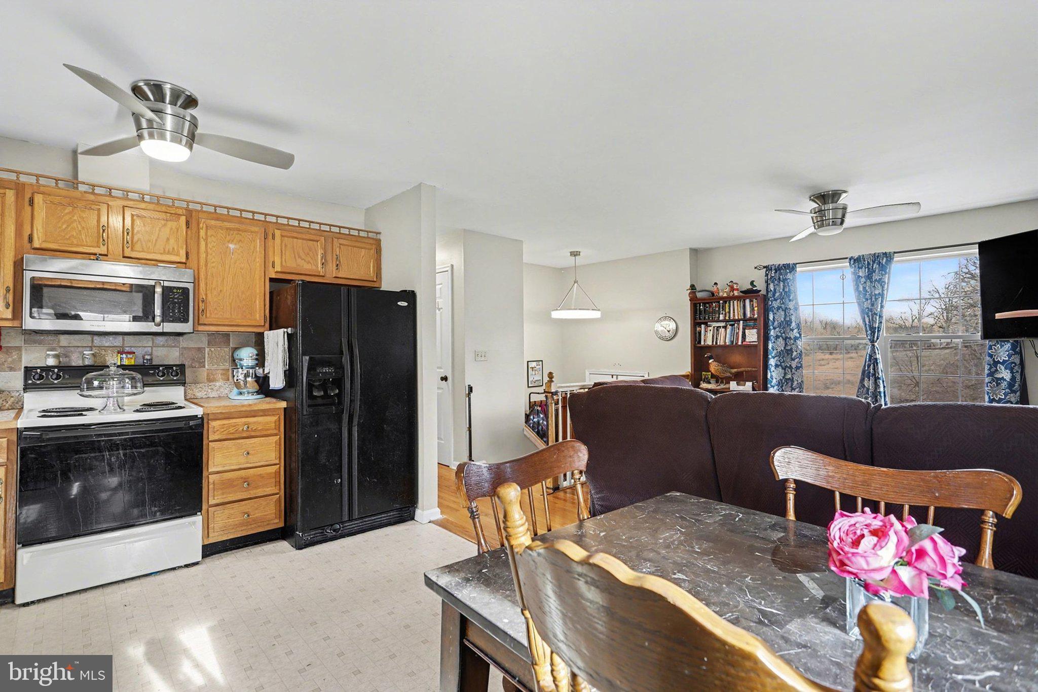 2357 Meeting House Road Spring Grove, PA 17362 - Photo 10 of 33 Gallery Image 10