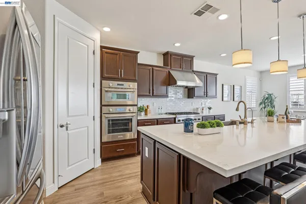 $1,768,888 | 28719 Vista Grande Drive, Hayward, CA 94544