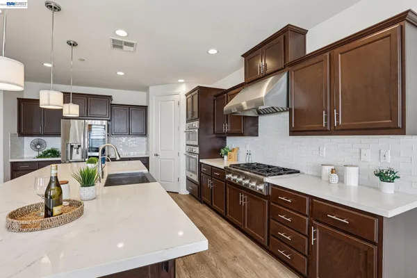 $1,768,888 | 28719 Vista Grande Drive, Hayward, CA 94544