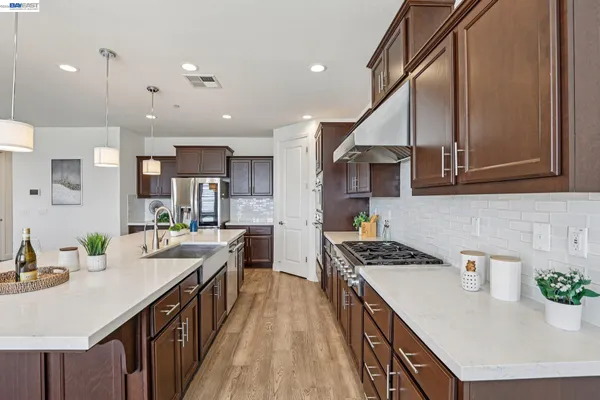 $1,768,888 | 28719 Vista Grande Drive, Hayward, CA 94544