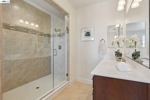 $1,768,888 | 28719 Vista Grande Drive, Hayward, CA 94544