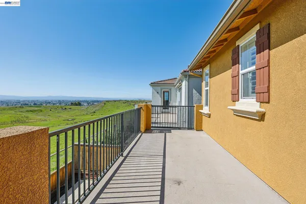 $1,768,888 | 28719 Vista Grande Drive, Hayward, CA 94544