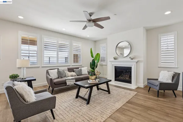 $1,768,888 | 28719 Vista Grande Drive, Hayward, CA 94544