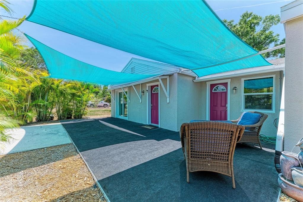 901 Oak Street Southwest Ruskin, FL 33570 - Photo 11 of 63