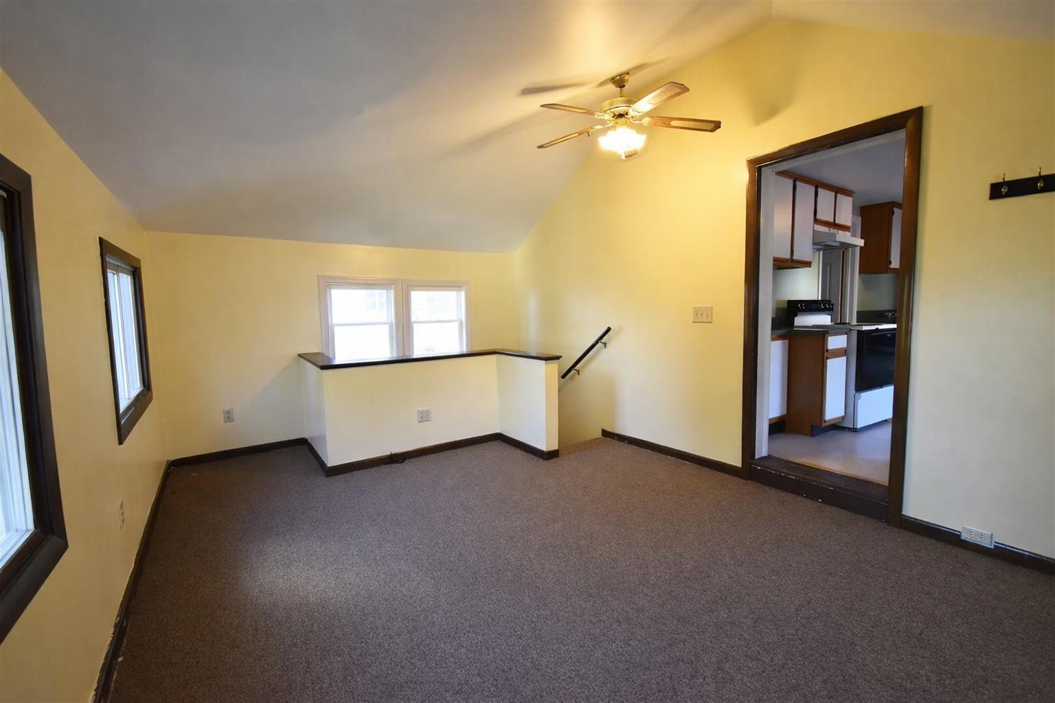 138 Maple Street Rutland, VT 05701 - Photo 8 of 16