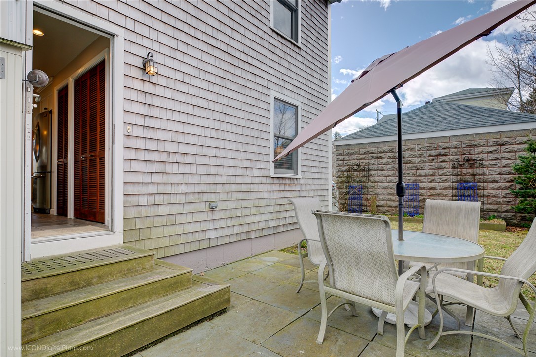 112 Connection Street Newport, RI 02840 - Photo 35 of 45