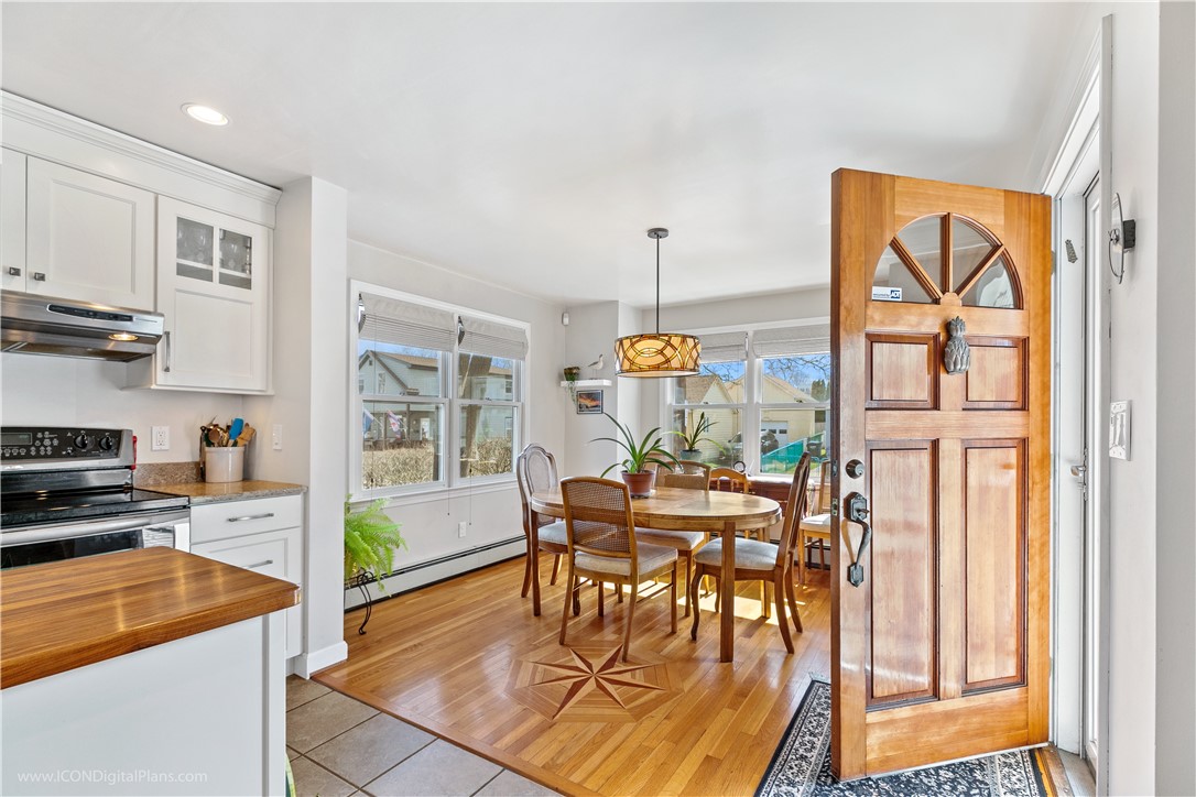 112 Connection Street Newport, RI 02840 - Photo 4 of 45
