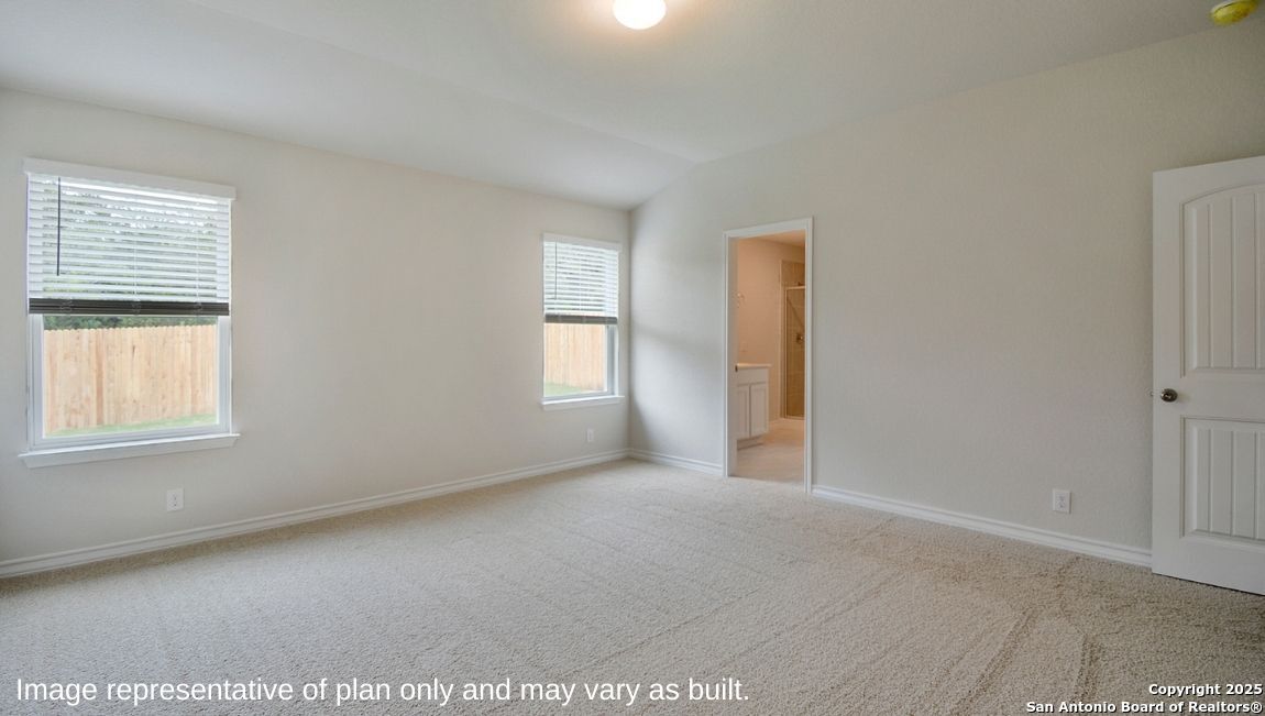 12780 El Arrayan Converse, TX 78109 - Photo 4 of 26 an empty room with windows and closet