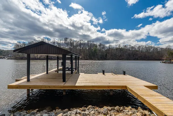 $699,900 | 509 Pleasure Point Drive, Goodview, VA 24095