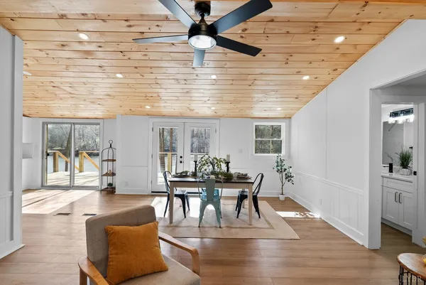 $699,900 | 509 Pleasure Point Drive, Goodview, VA 24095