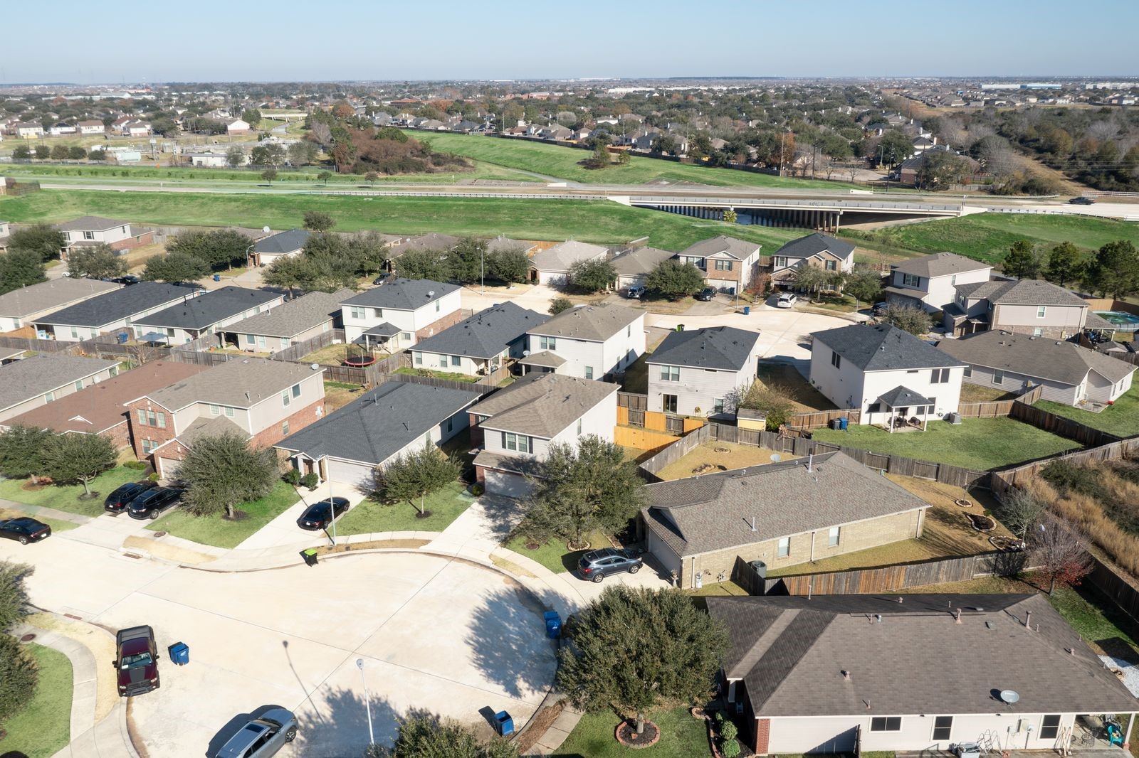 21310 Bandera Ranch Lane Katy, TX 77449 - Photo 36 of 39 a view of a lake with a mountain